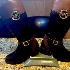 Michael Kors black/Brown used kids hiding boots great condition